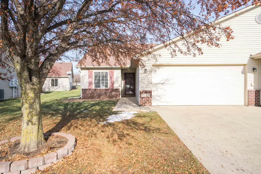3109 SE Turnberry Drive, Ankeny, IA 50021 - Image #2