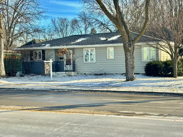 420/422 13th St, Ames, IA 50010