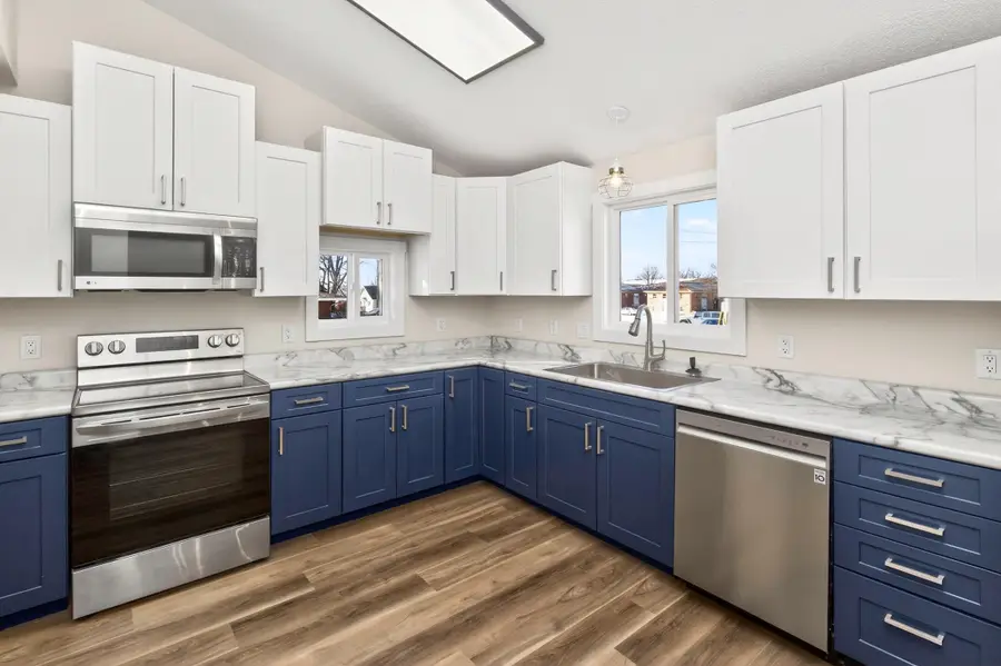 606 1st Avenue, Altoona, IA 50009 - #3