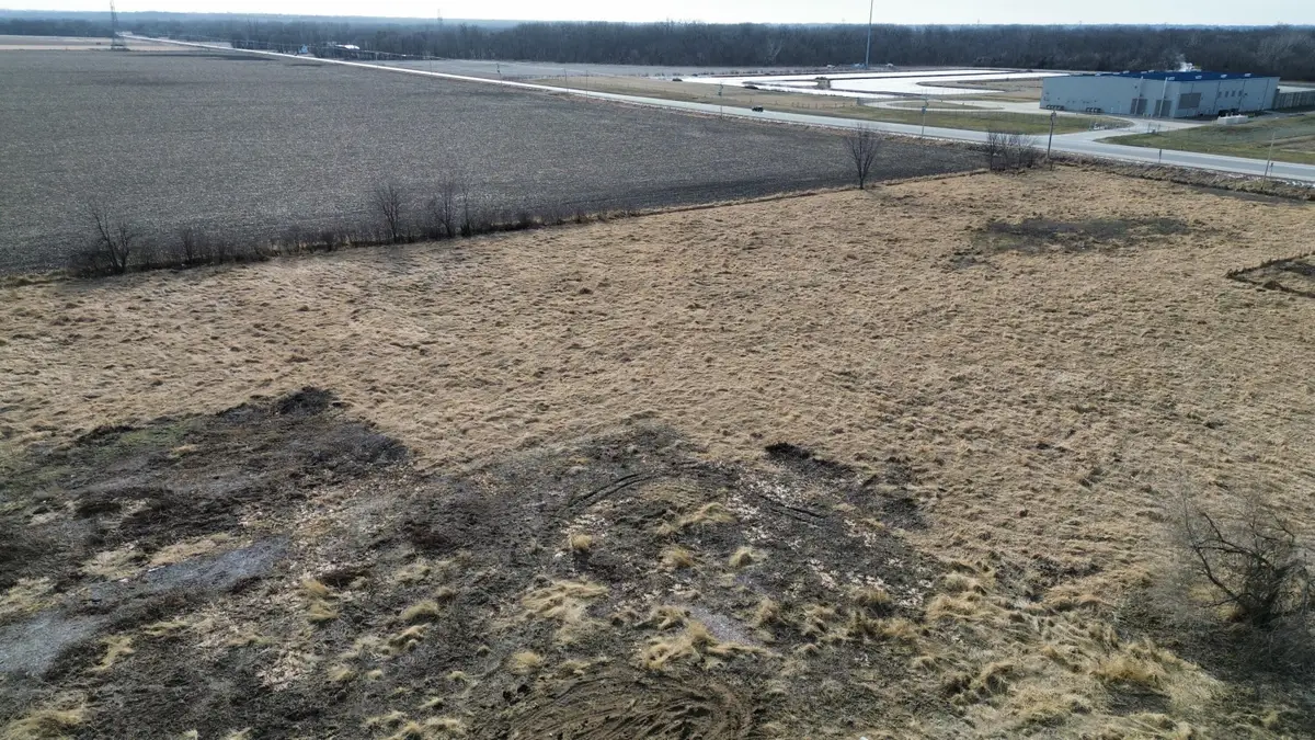 2450 NW 66th Avenue, Des Moines, IA 50313 - Image #1