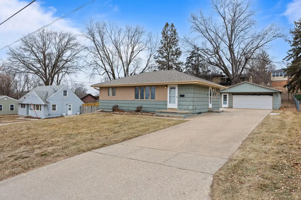 2528 Grandview Avenue, Des Moines, IA 50317 - Image #1