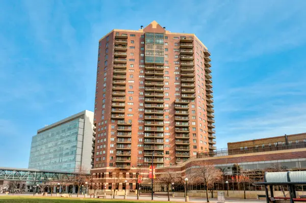 300 Walnut Street #1905, Des Moines, IA 50309