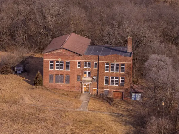 8227 Geneva Street, Indianola, IA 50125