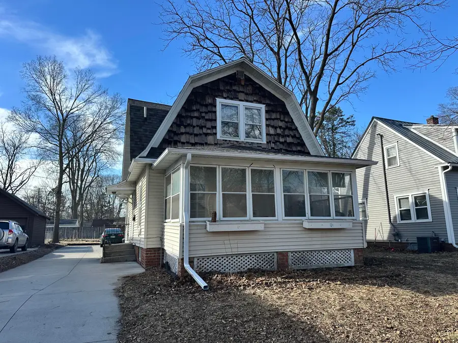 607 Lynn Avenue, Ames, IA 50014 - #2