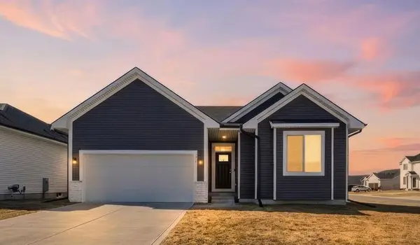 720 NE Pearl Drive, Ankeny, IA 50021