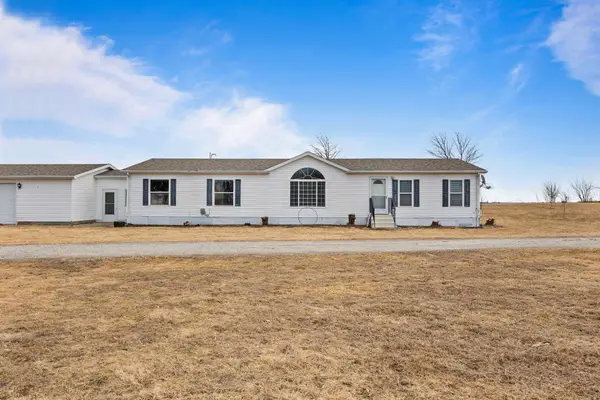 18576 N Avenue, Minburn, IA 50167