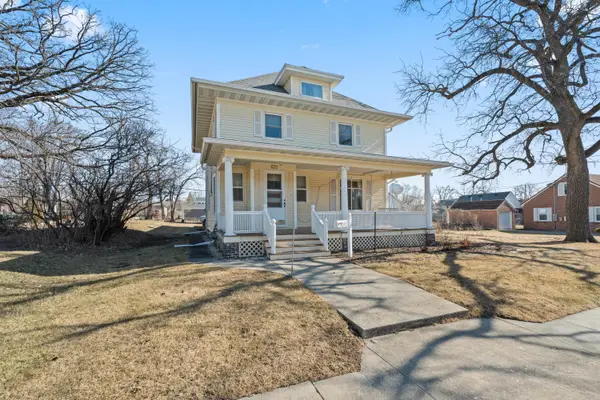 621 6th Street, Nevada, IA 50201