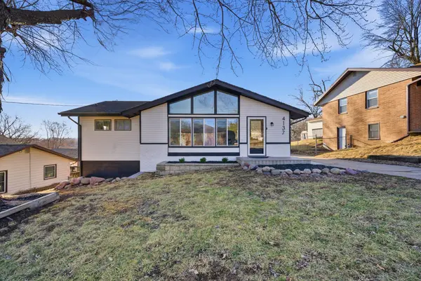 4137 Knob Hill Drive, Des Moines, IA 50317