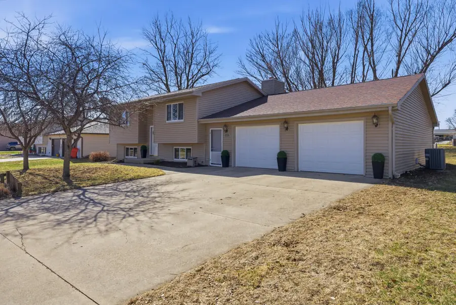 609 Parkridge Avenue, Huxley, IA 50124 - #3