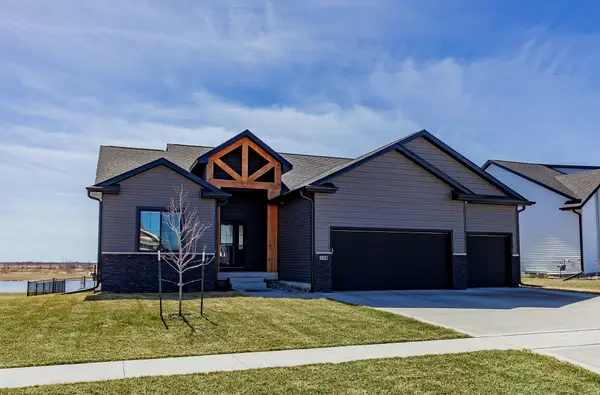 334 Cedar Drive, Gilbert, IA 50105