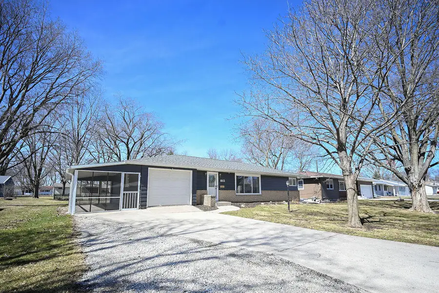 812 10th Street, Humboldt, IA 50548 - #2