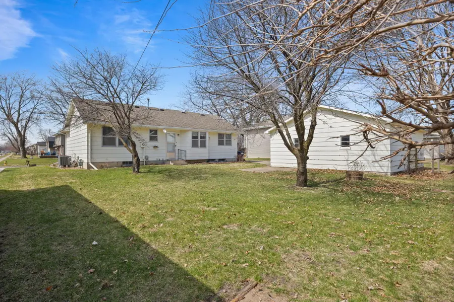 801 NE Innsbruck Drive, Ankeny, IA 50021 - #3