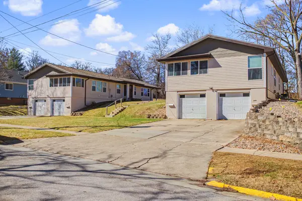 913 Garfield Avenue, Ames, IA 50014