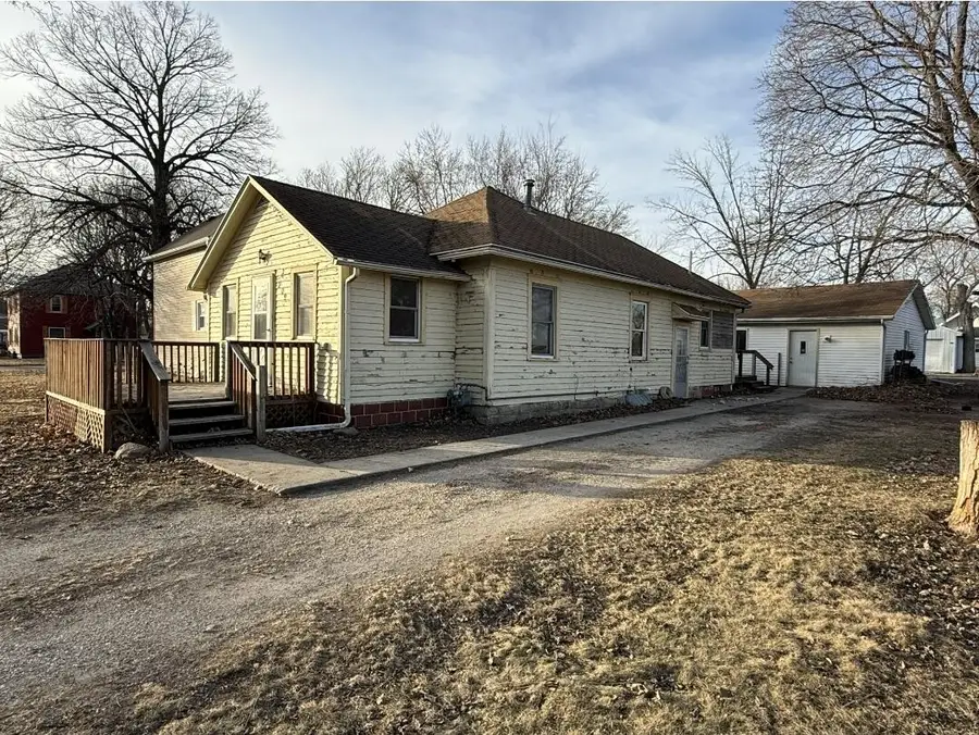 209 E Veterans Road, Laurens, IA 50554 - #2