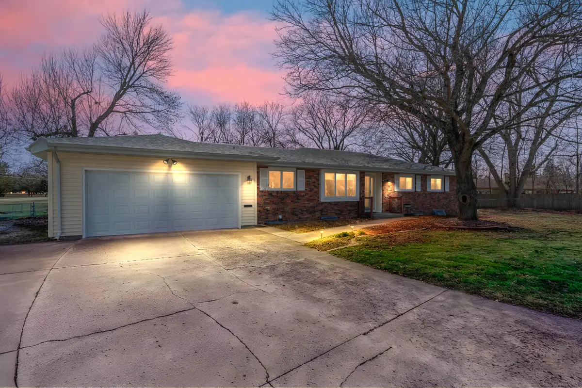 126 Broadmoor Circle, Ames, IA 50010 - #1