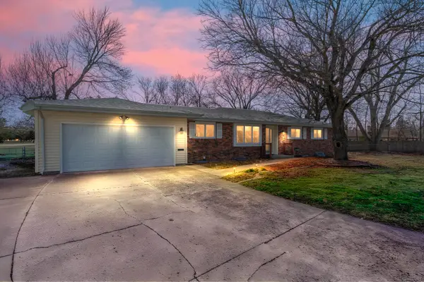 126 Broadmoor Circle, Ames, IA 50010