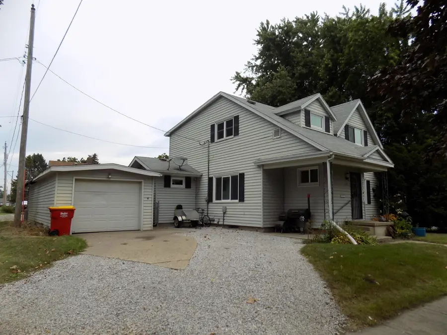 1221 12th Street, Boone, IA 50036 - #3