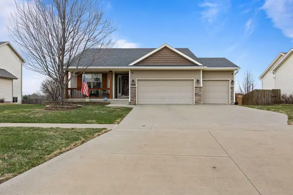 5918 NW 106th Street, Johnston, IA 50131