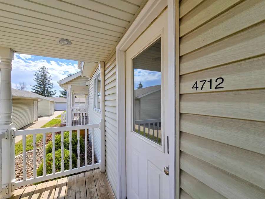 4712 Todd Drive, Ames, IA 50014 - #3