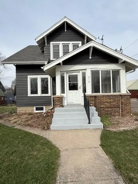 318 S Illinois, Hubbard, IA 50122