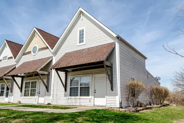 1203 10th Avenue, Altoona, IA 50009