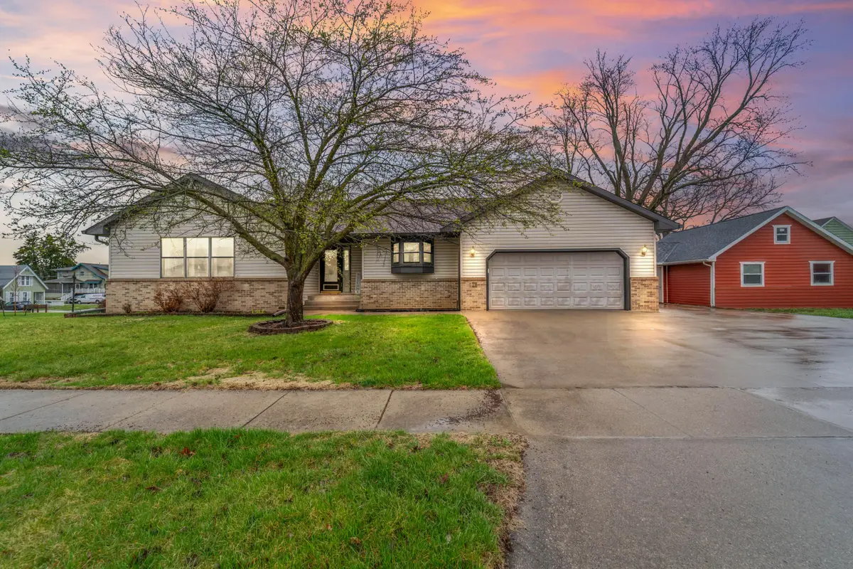121 K Avenue, Nevada, IA 50201 - #1