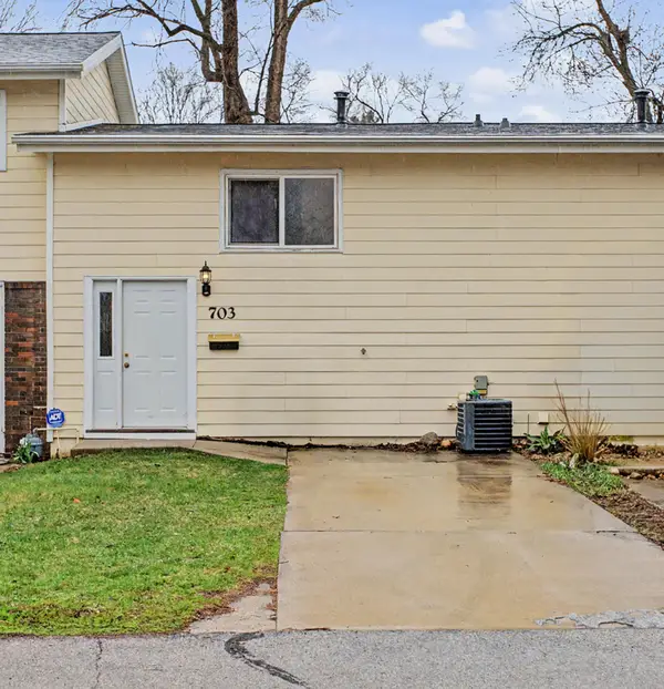 703 Meadow Place, Ames, IA 50010