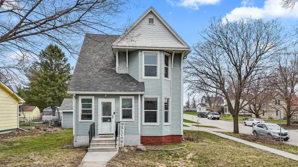 605 10th Street, Nevada, IA 50201