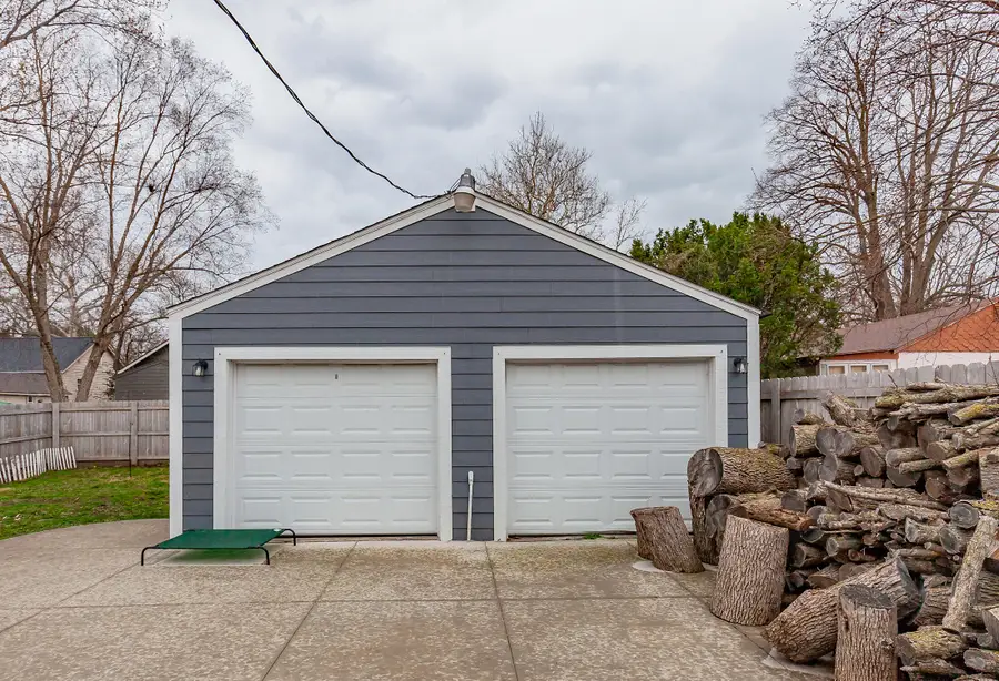 1126 Seneca Avenue, Des Moines, IA 50313 - #3