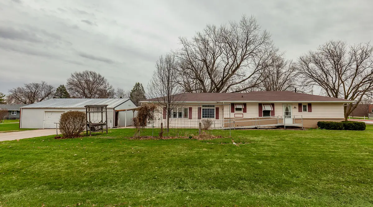 401 Walnut Avenue, Mitchellville, IA 50169 - #1