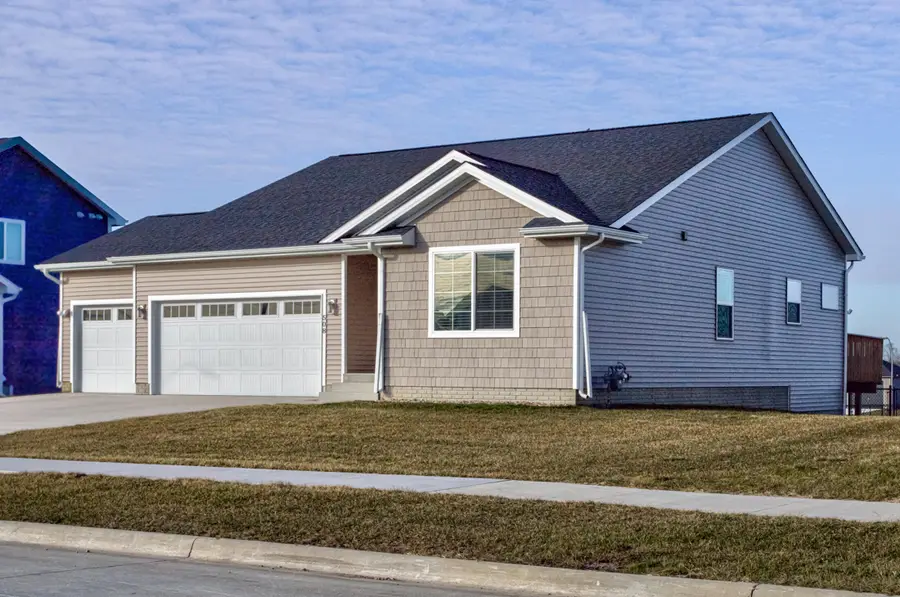 508 Wicker Drive, Huxley, IA 50124 - #2