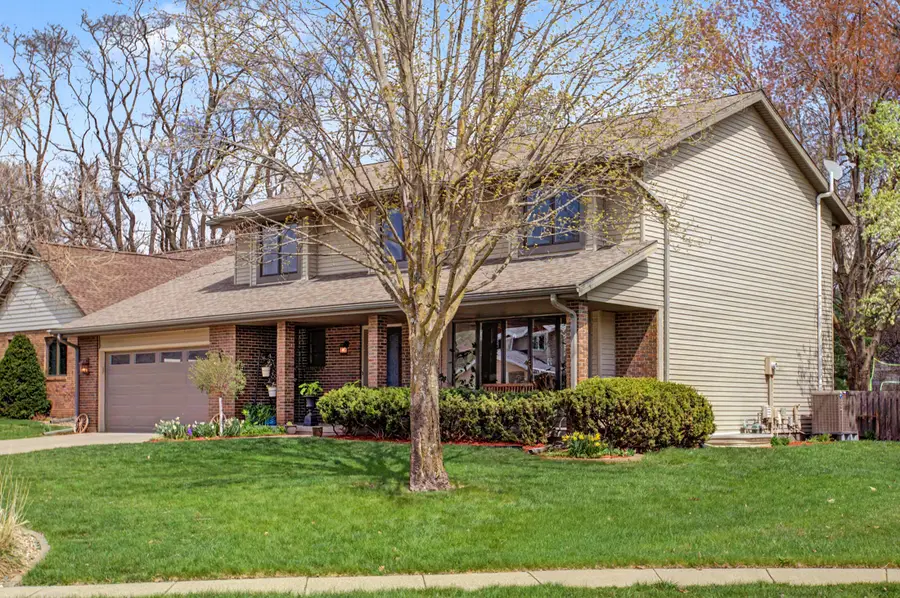 914 Idaho Avenue, Ames, IA 50014 - #2