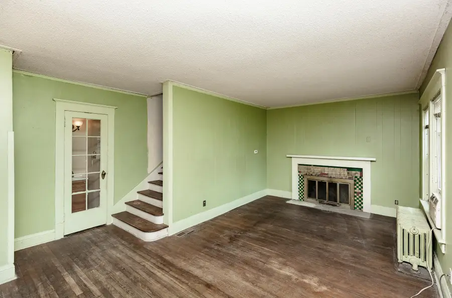 684 31st Street, Des Moines, IA 50312 - #3