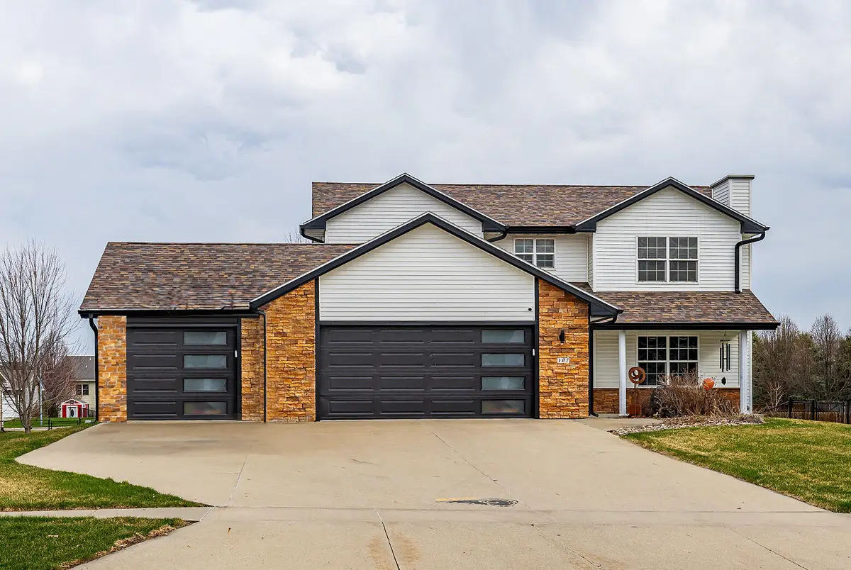 107 21st Street, Altoona, IA 50009 - #1