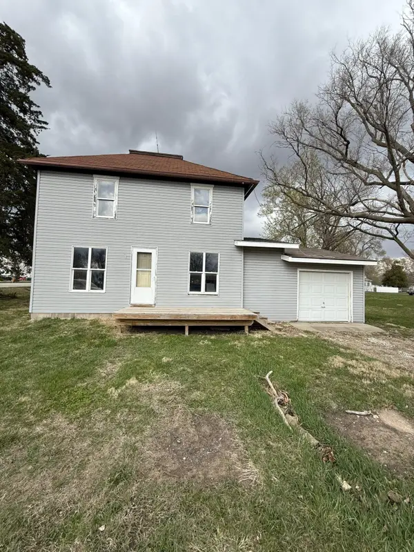 11 4th Street, Collins, IA 50055