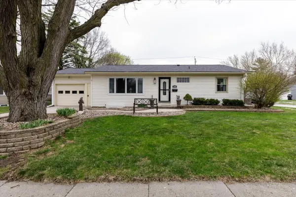 2102 Barr Drive, Ames, IA 50010