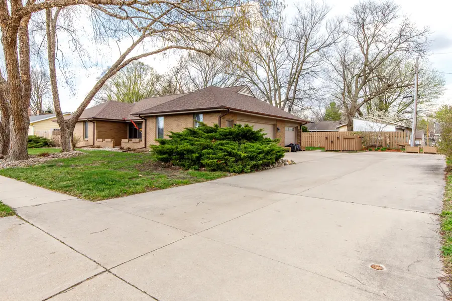 1330 Northwestern Avenue, Ames, IA 50010 - #2
