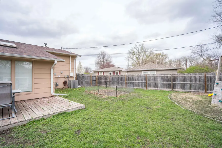 1002 Yuma Avenue, Ames, IA 50014 - #3