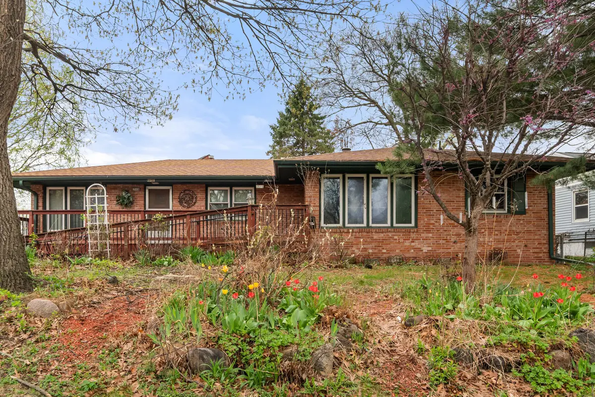 3509/3511 Keyes Drive, Des Moines, IA 50315 - #1