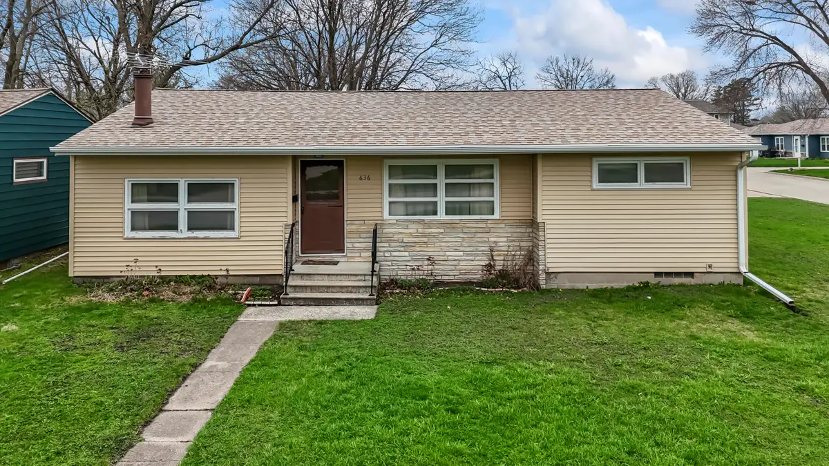 636 11th Street, Nevada, IA 50201 - #1