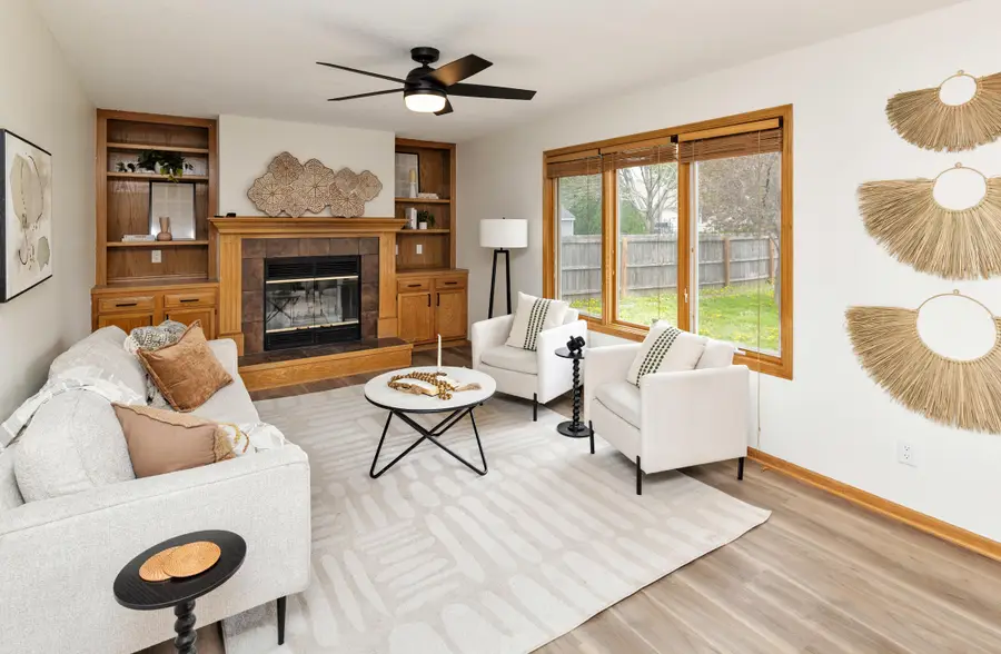 9221 Timberwood Drive, Johnston, IA 50131 - #2