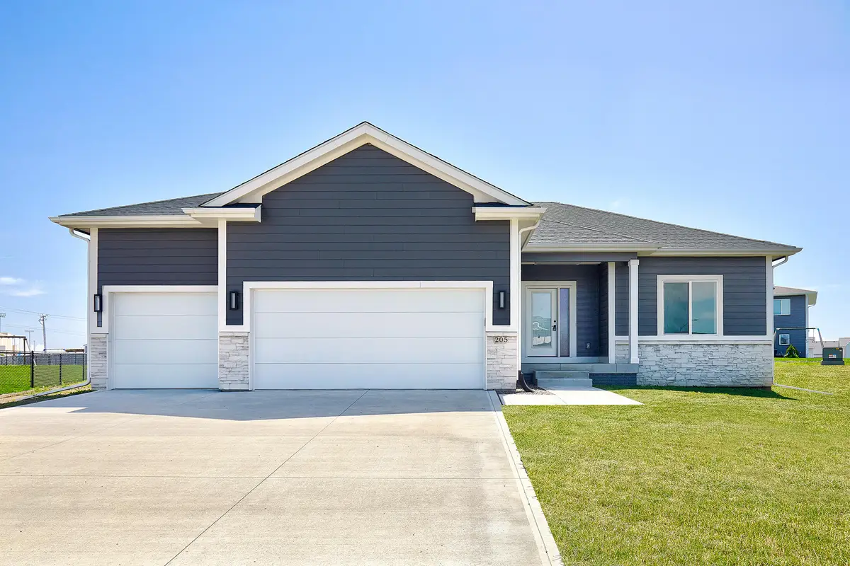 205 11th Court, Bondurant, IA 50035 - #1
