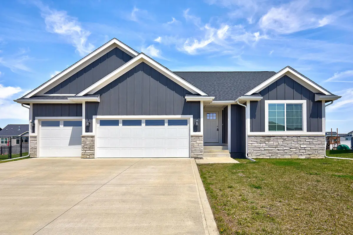 208 11th Court, Bondurant, IA 50035 - #1
