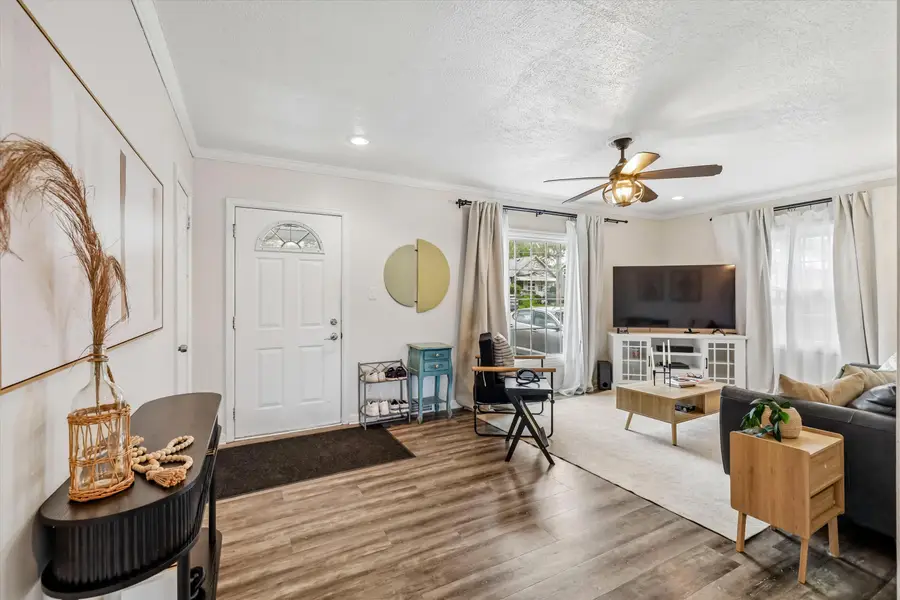 1326 57th Street, Des Moines, IA 50311 - #2