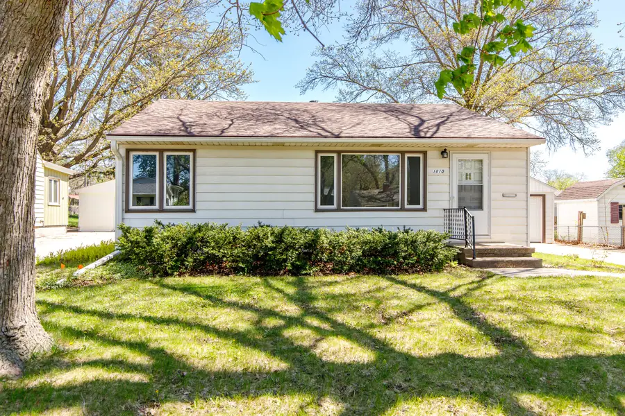 1610 Douglas Avenue, Ames, IA 50010 - #2
