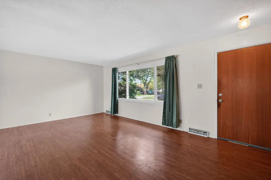 2310 37th Street, Des Moines, IA 50310 - #2