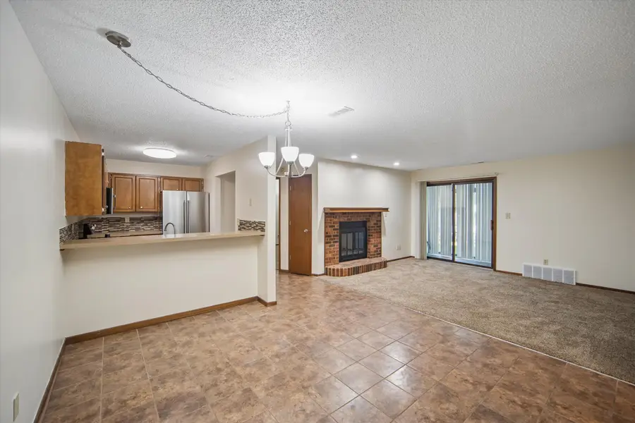 4805 86th St Unit 5, Urbandale, IA 50322 - #3