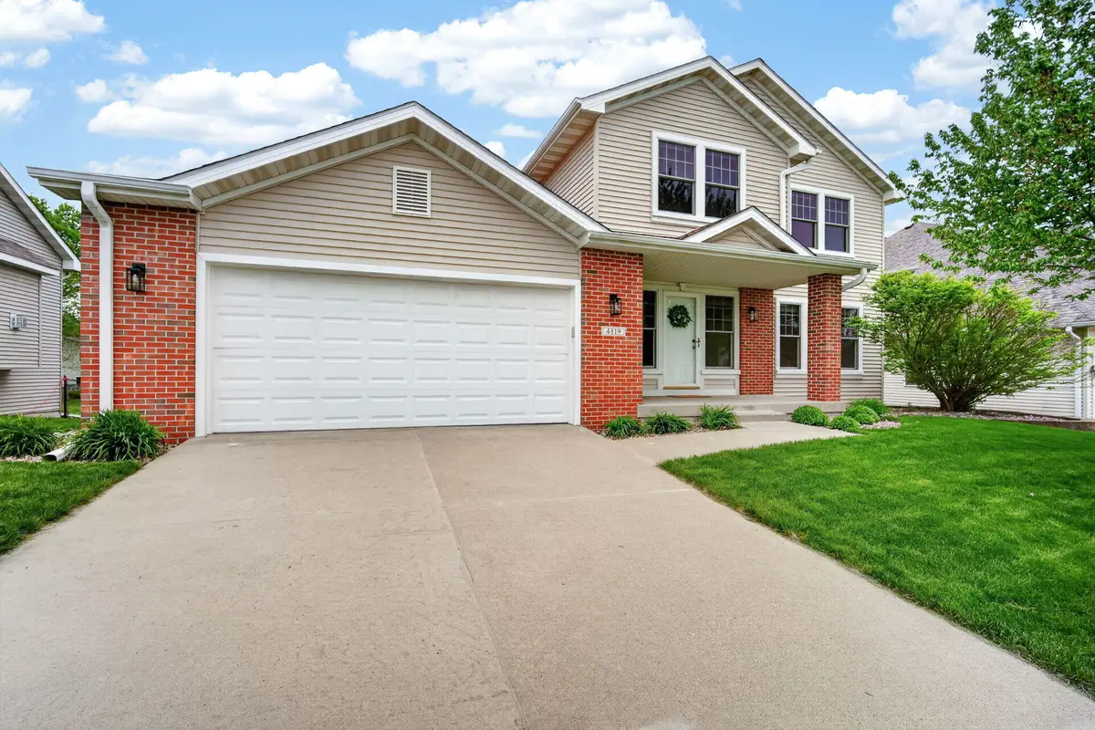 4819 Hemingway Drive, Ames, IA 50014 - #1