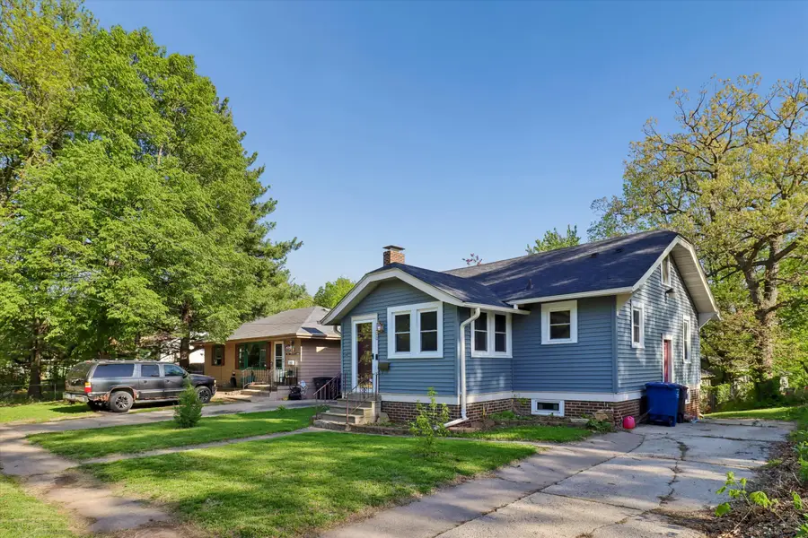 1300 Oak Park Avenue, Des Moines, IA 50313 - #2