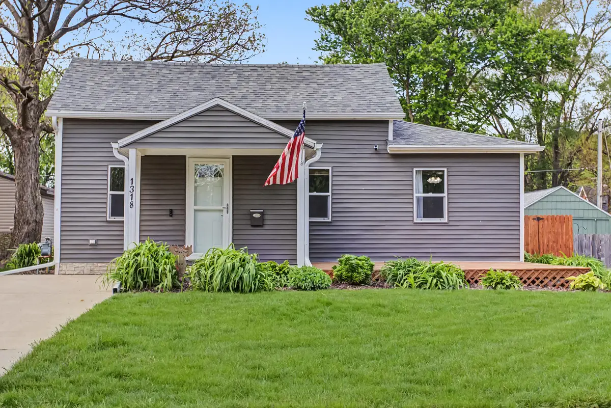 1318 3rd Street, Nevada, IA 50201 - #1